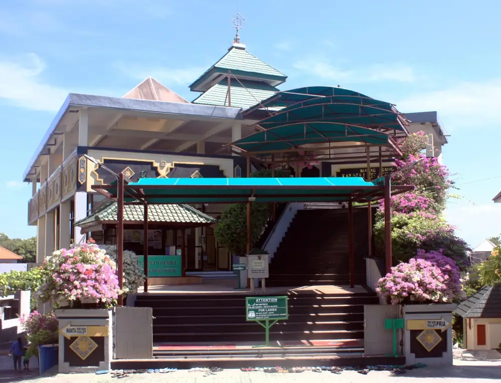 Masjid Agung Ibnu Batutah, Komplek Puja Mandala, Nusa Dua, Bali